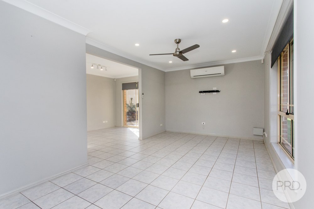 1/63 Pembroke Street CAMBRIDGE PARK 4
