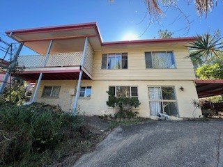163 Philip Street WEST GLADSTONE 2