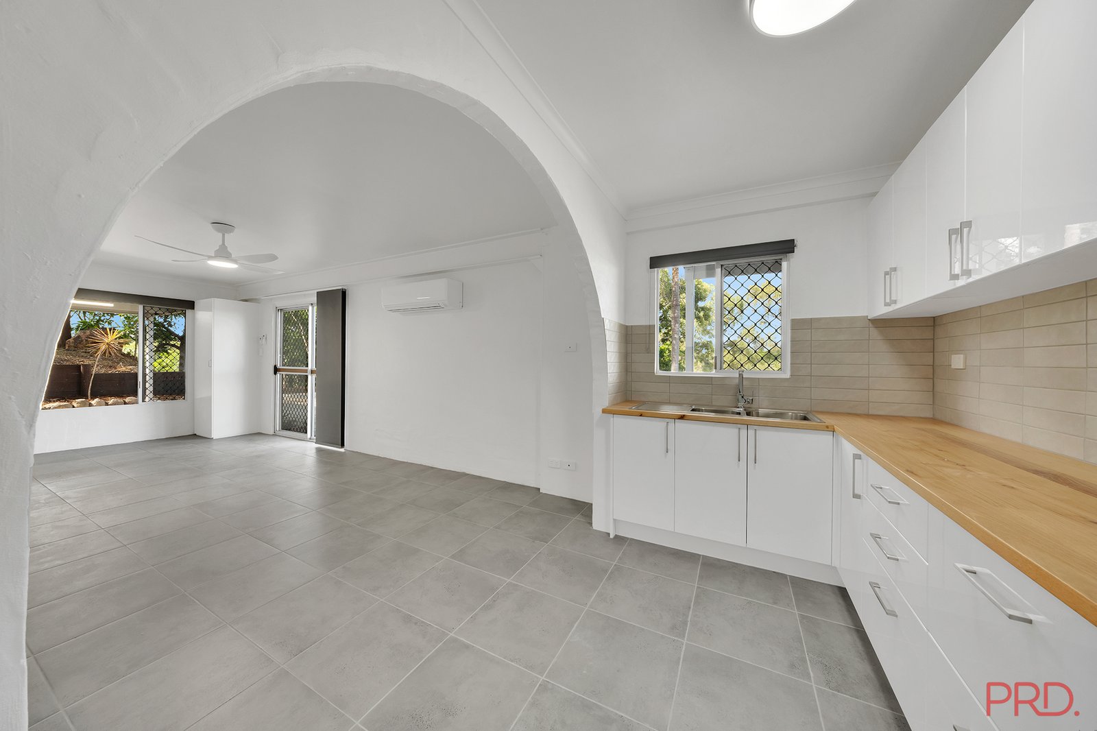163 Philip Street WEST GLADSTONE 9