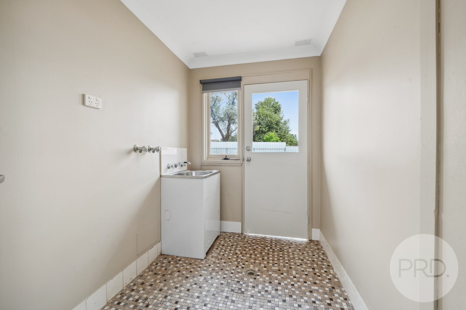 163 Raye Street TOLLAND 10