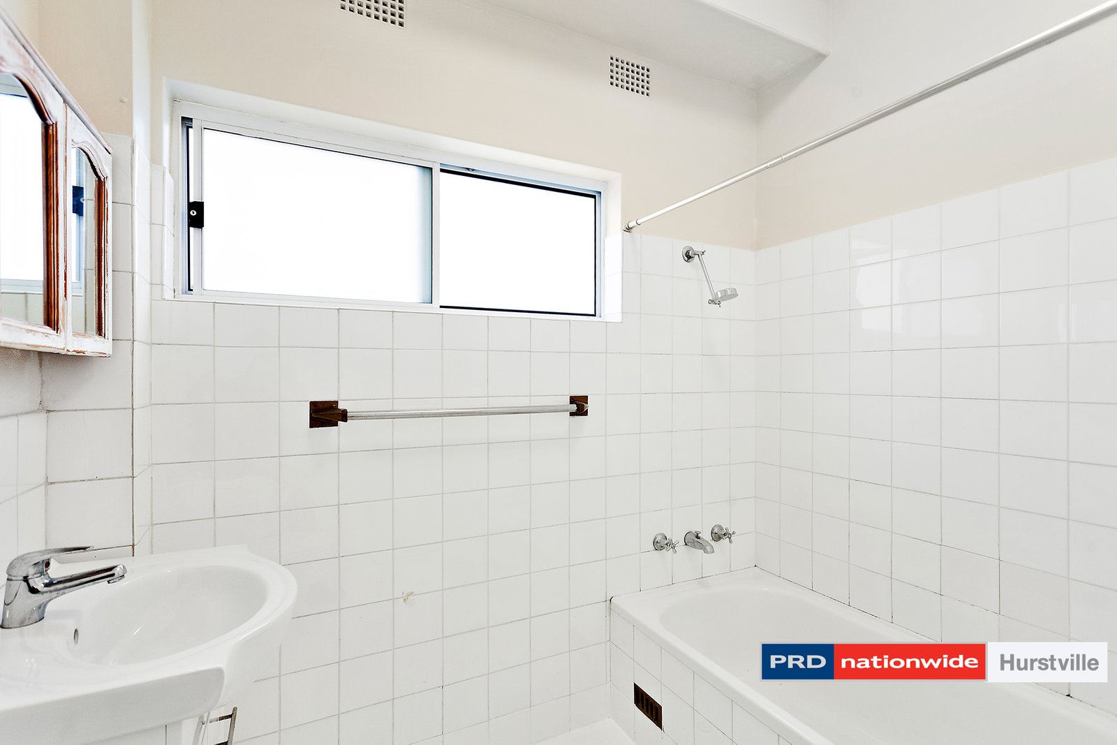 16/30 President Ave  KOGARAH 8