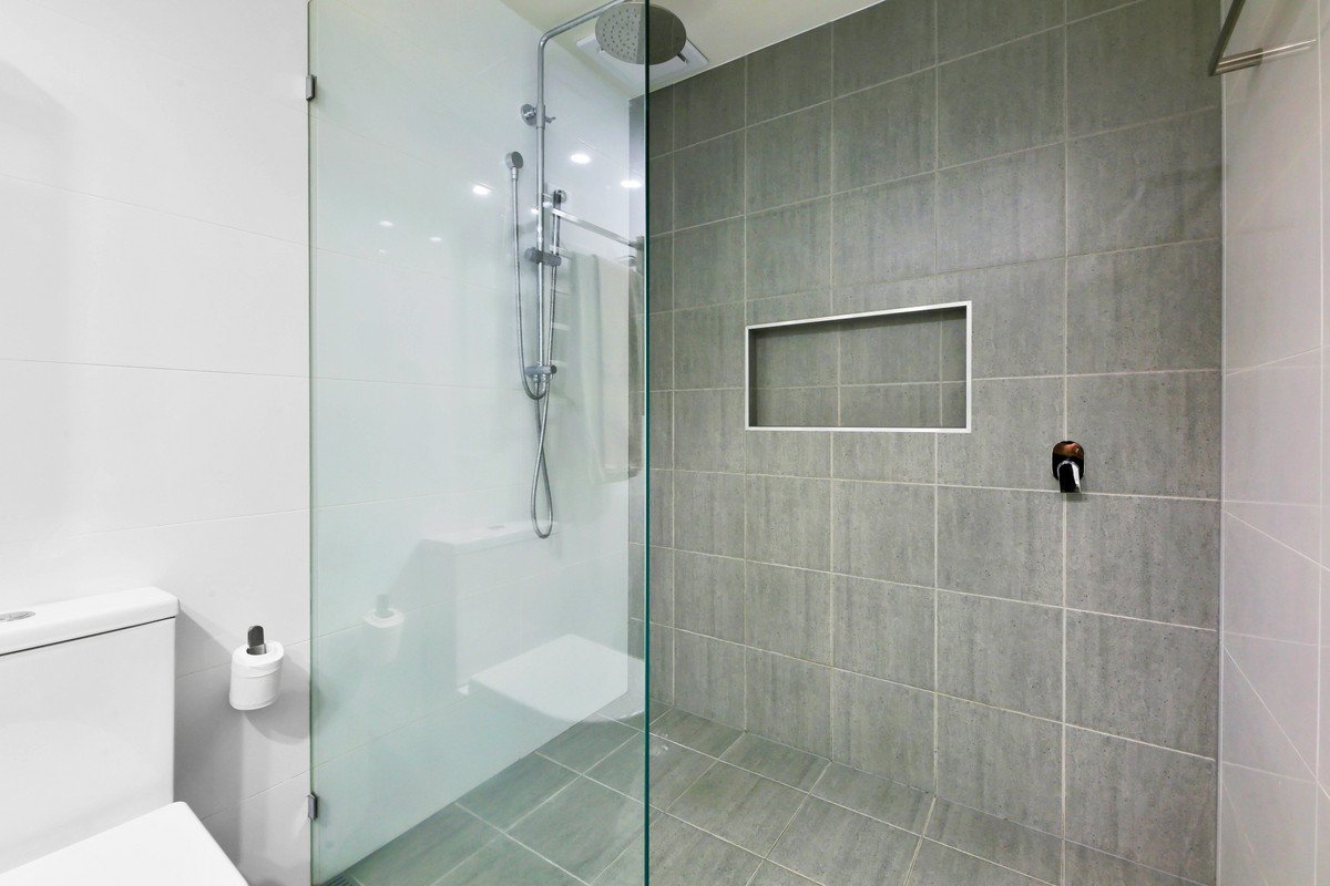 16/300 Cottesloe Drive Mermaid Waters 18