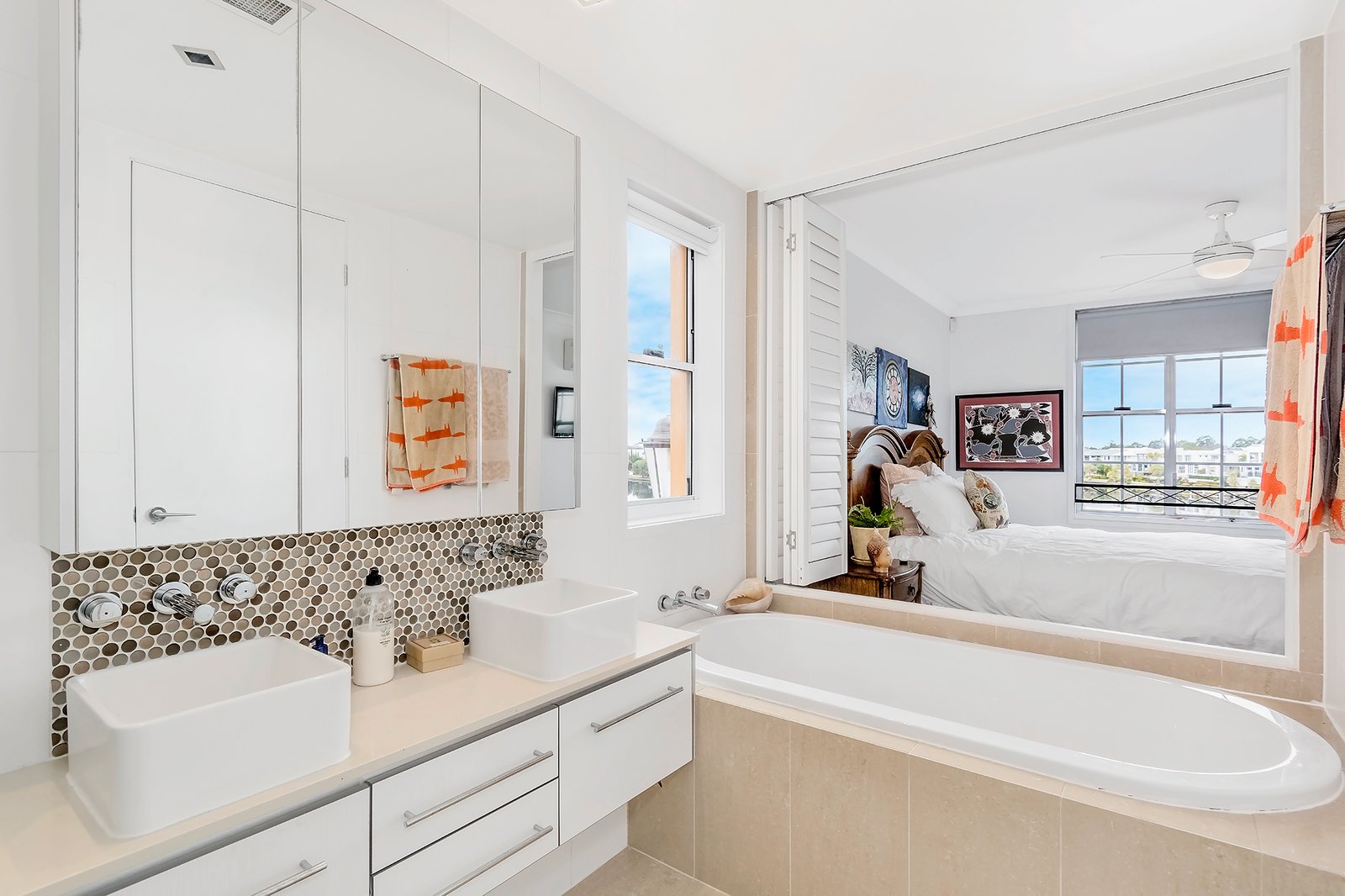 16/3030 The Boulevard CARRARA 9