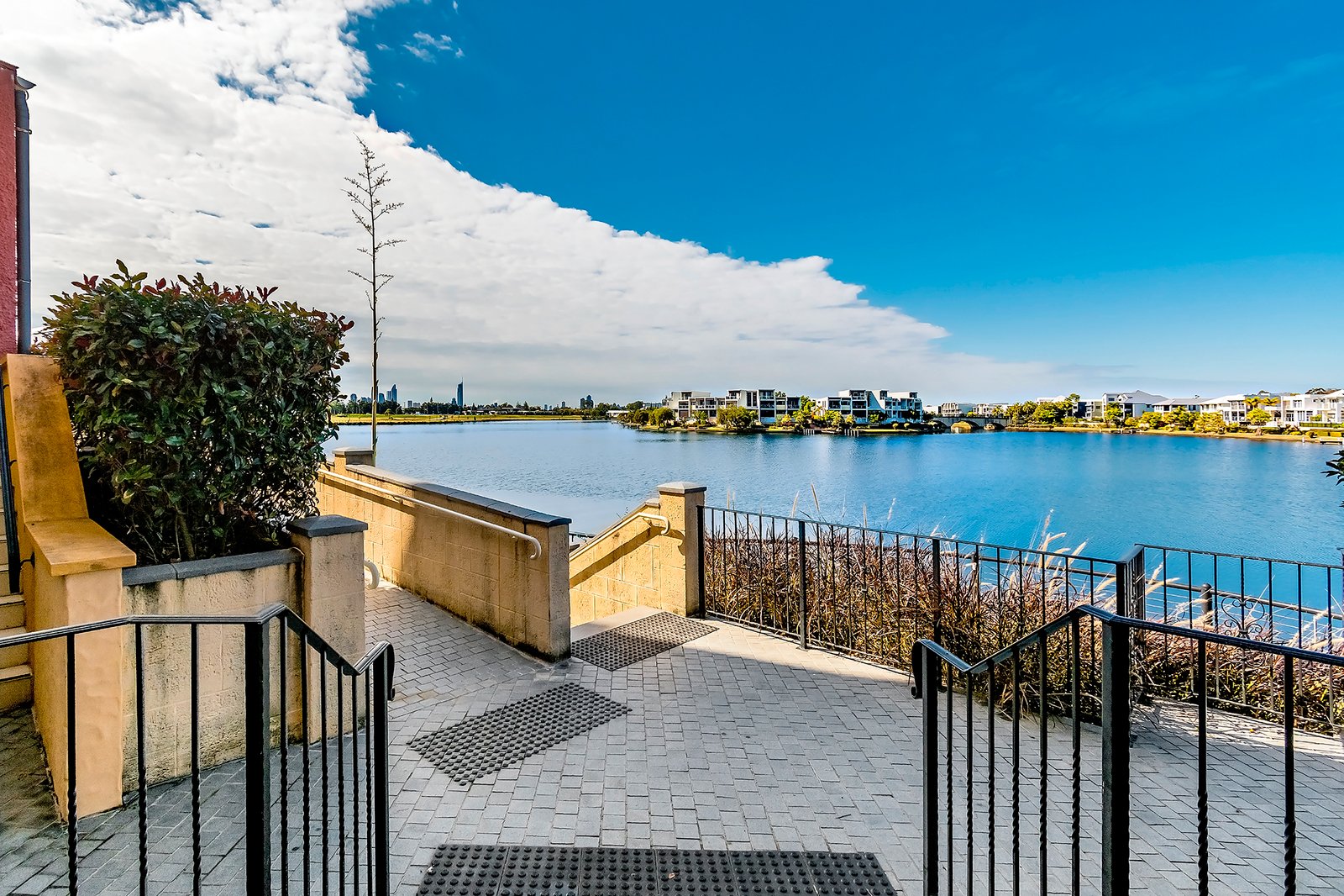 16/3030 The Boulevard CARRARA 14