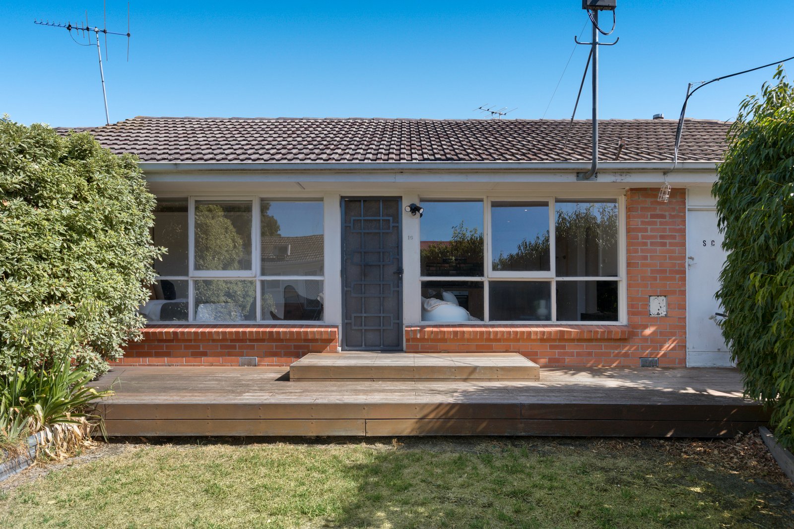 Gallery: 16/315 Nepean Highway Service Road