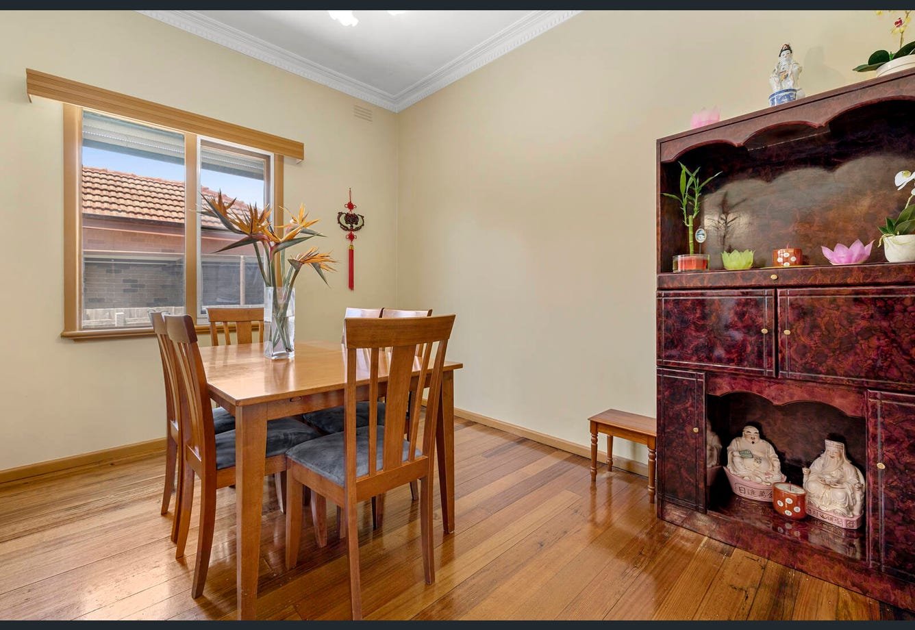 Gallery: 1632 Dandenong Road