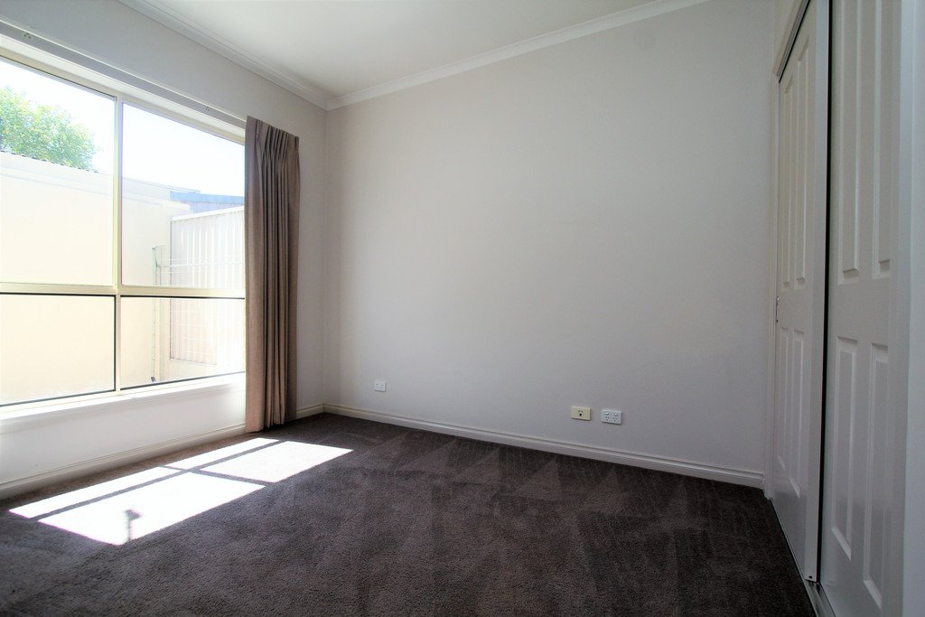 1/632 Doveton Street North SOLDIERS HILL 11