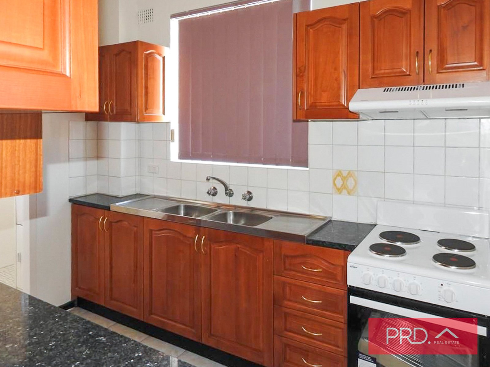 16/32 Pirie Street LIVERPOOL 4