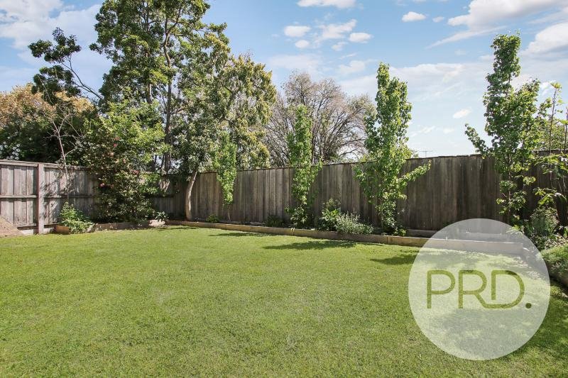 1/637 Loma Place ALBURY 9