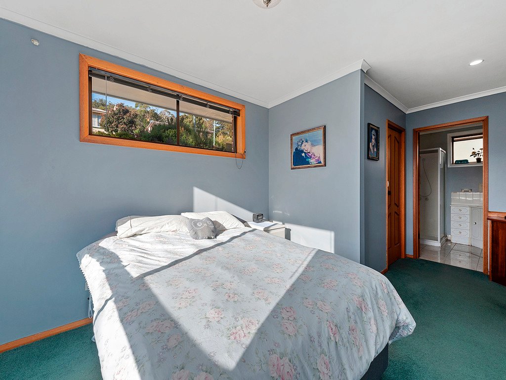 164 Abbotsfield Road CLAREMONT 14