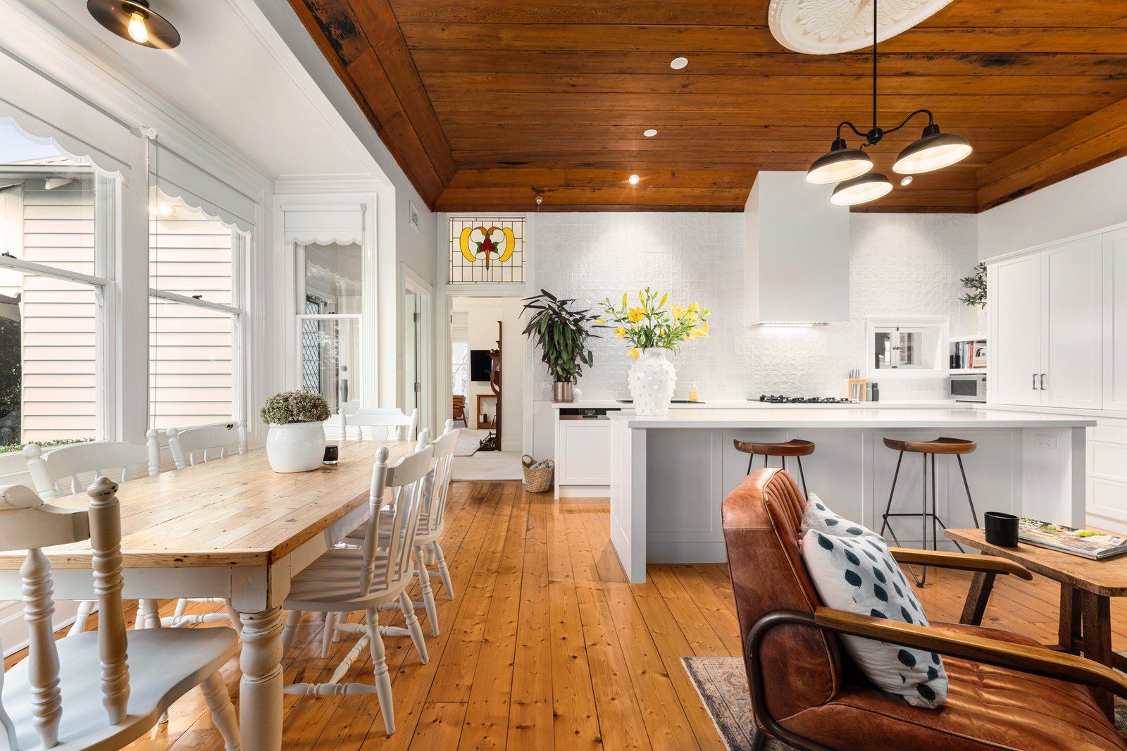 Real Estate and Property in 164 Carlsruhe Central Road, Woodend, VIC