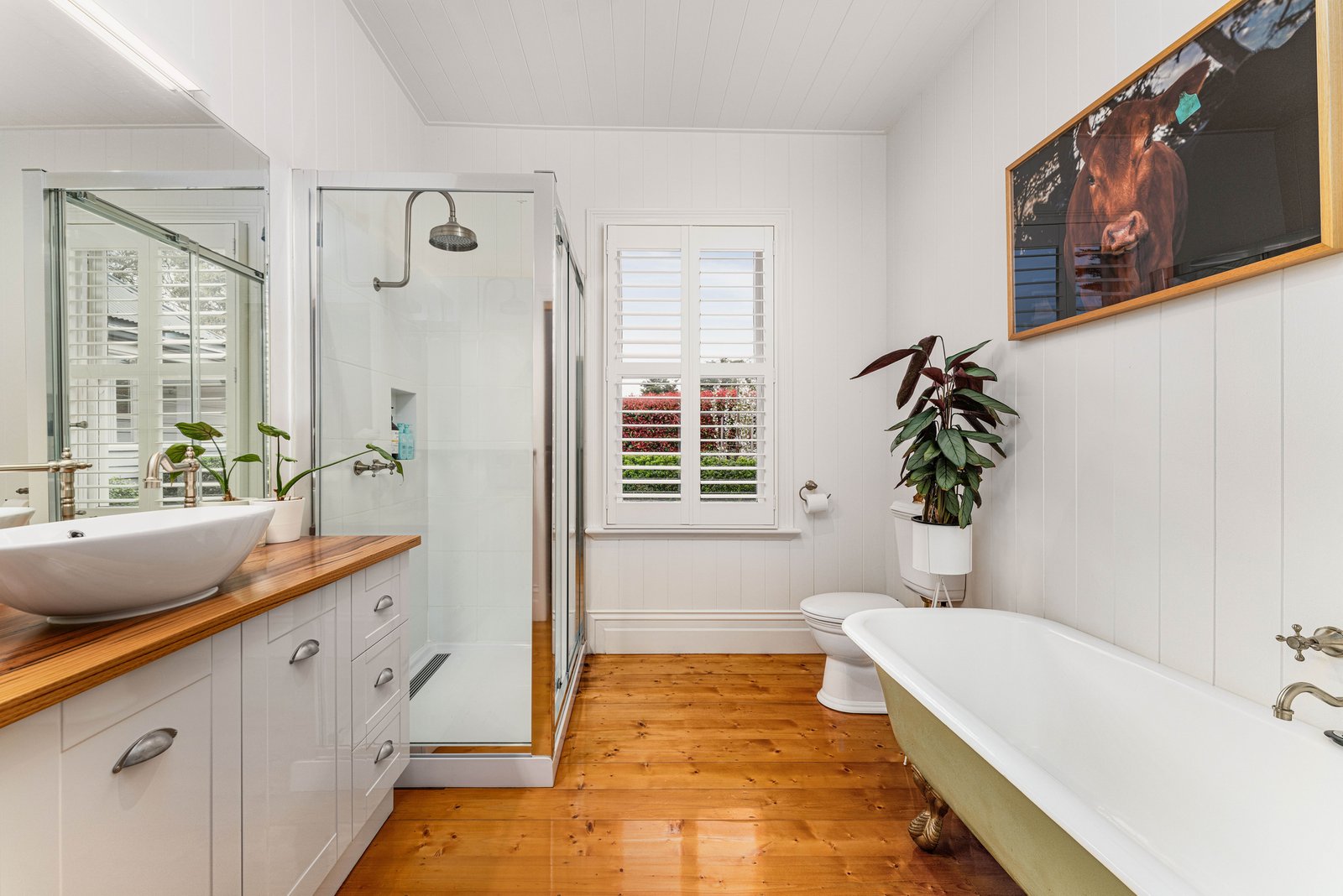 Real Estate and Property in 164 Carlsruhe Central Road, Woodend, VIC