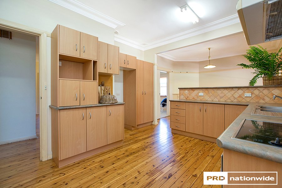 164 Carthage Street TAMWORTH 5