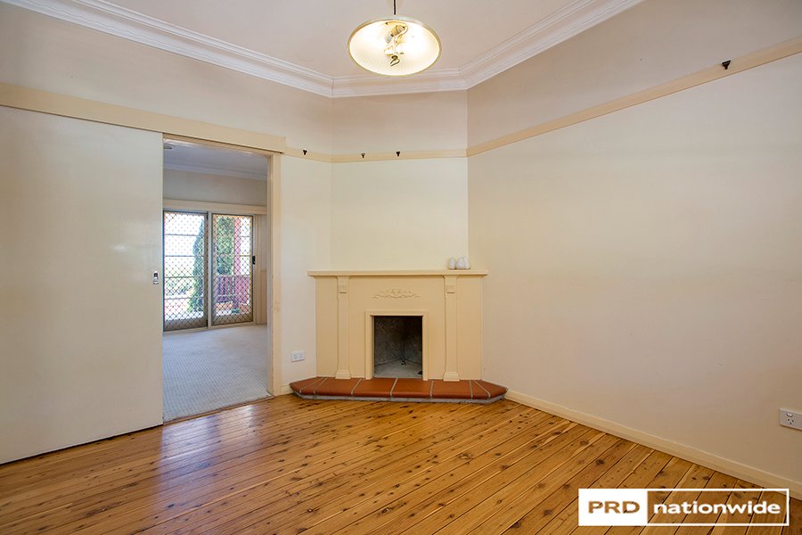 164 Carthage Street TAMWORTH 12