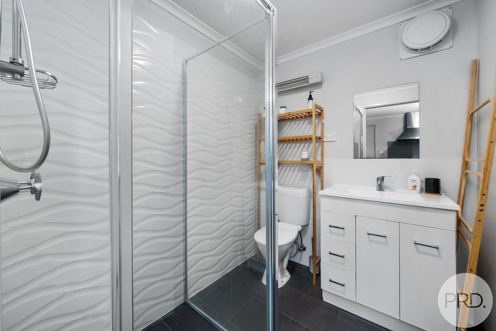 164 Derwent Avenue LINDISFARNE 4