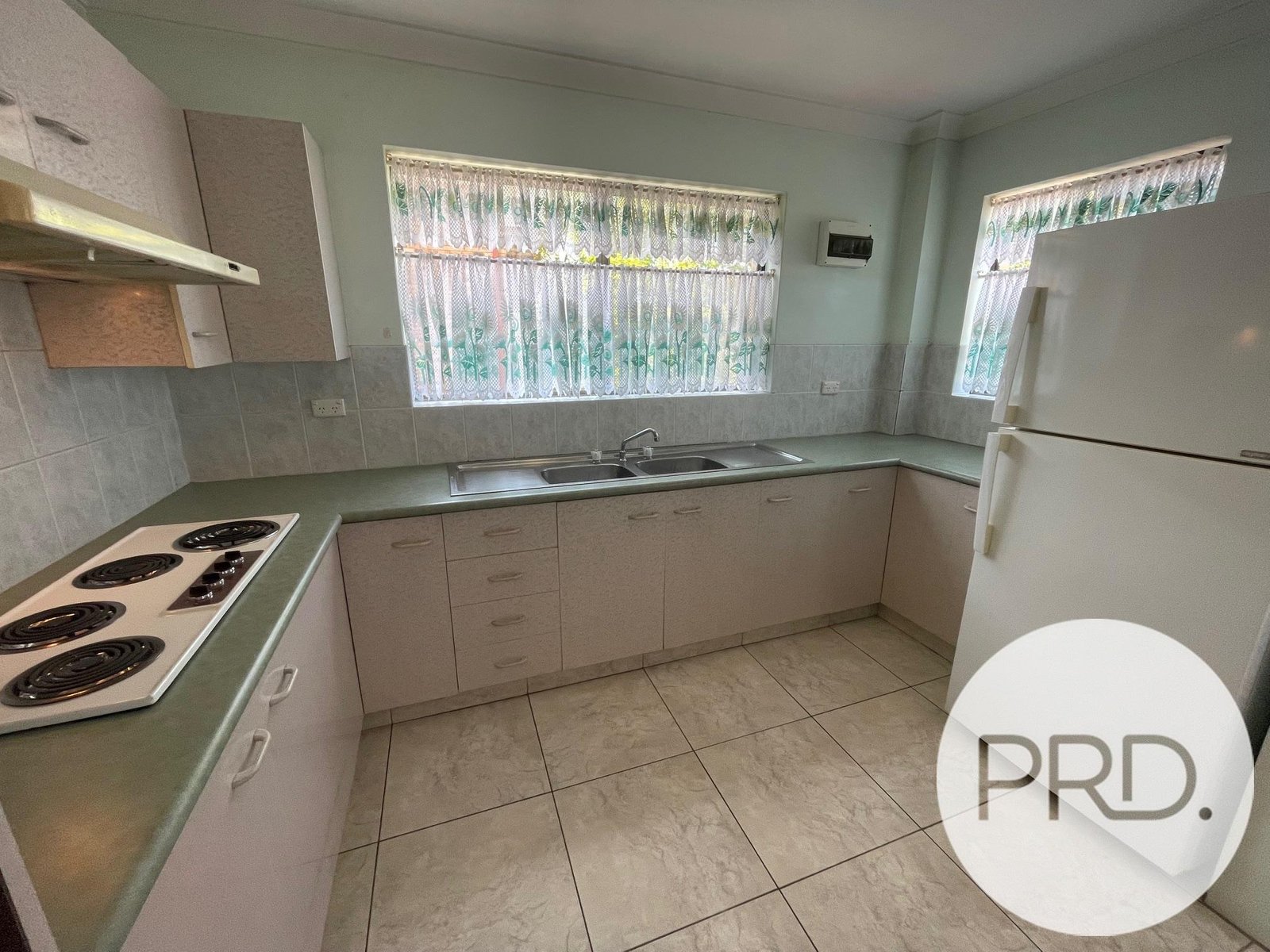 1/64 Hilltop Avenue CHERMSIDE 2