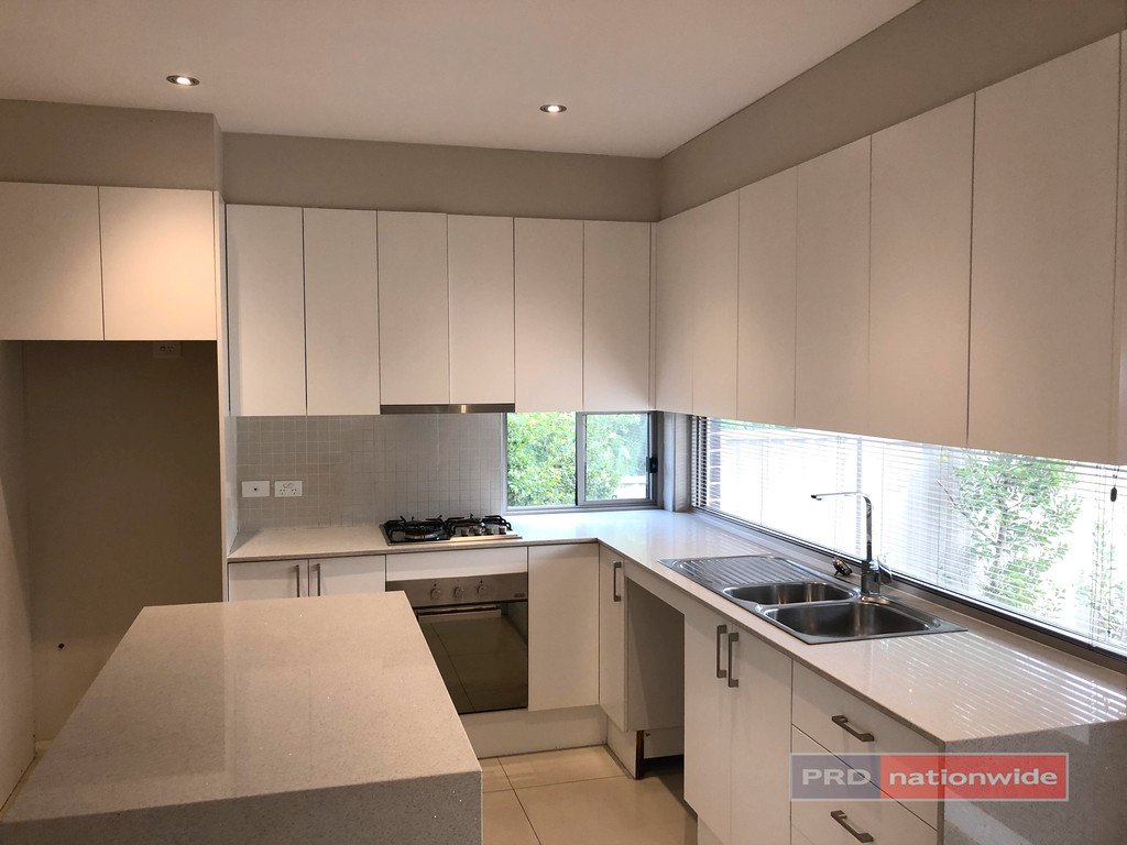 1/64 Junction Road MOOREBANK 3