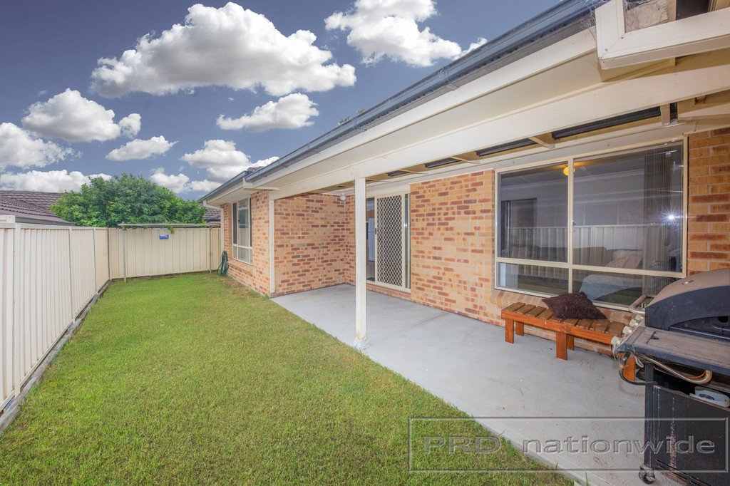 1/64 Lawson Avenue BERESFIELD 11