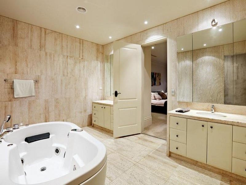 Real Estate and Property in 164 Mont Albert Road, Canterbury, VIC