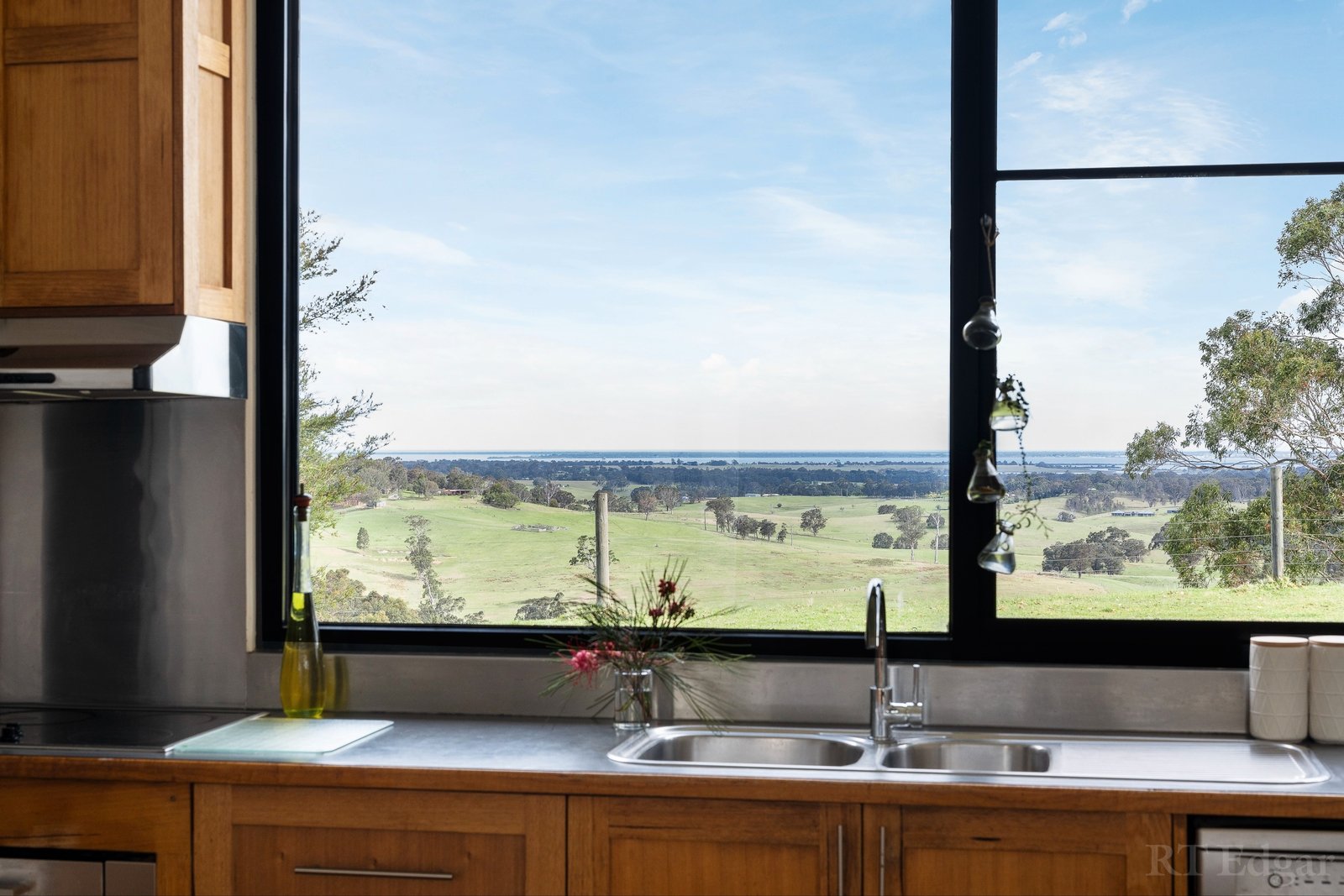 Real Estate and Property in 164 Mulhollands Road, Sarsfield, VIC