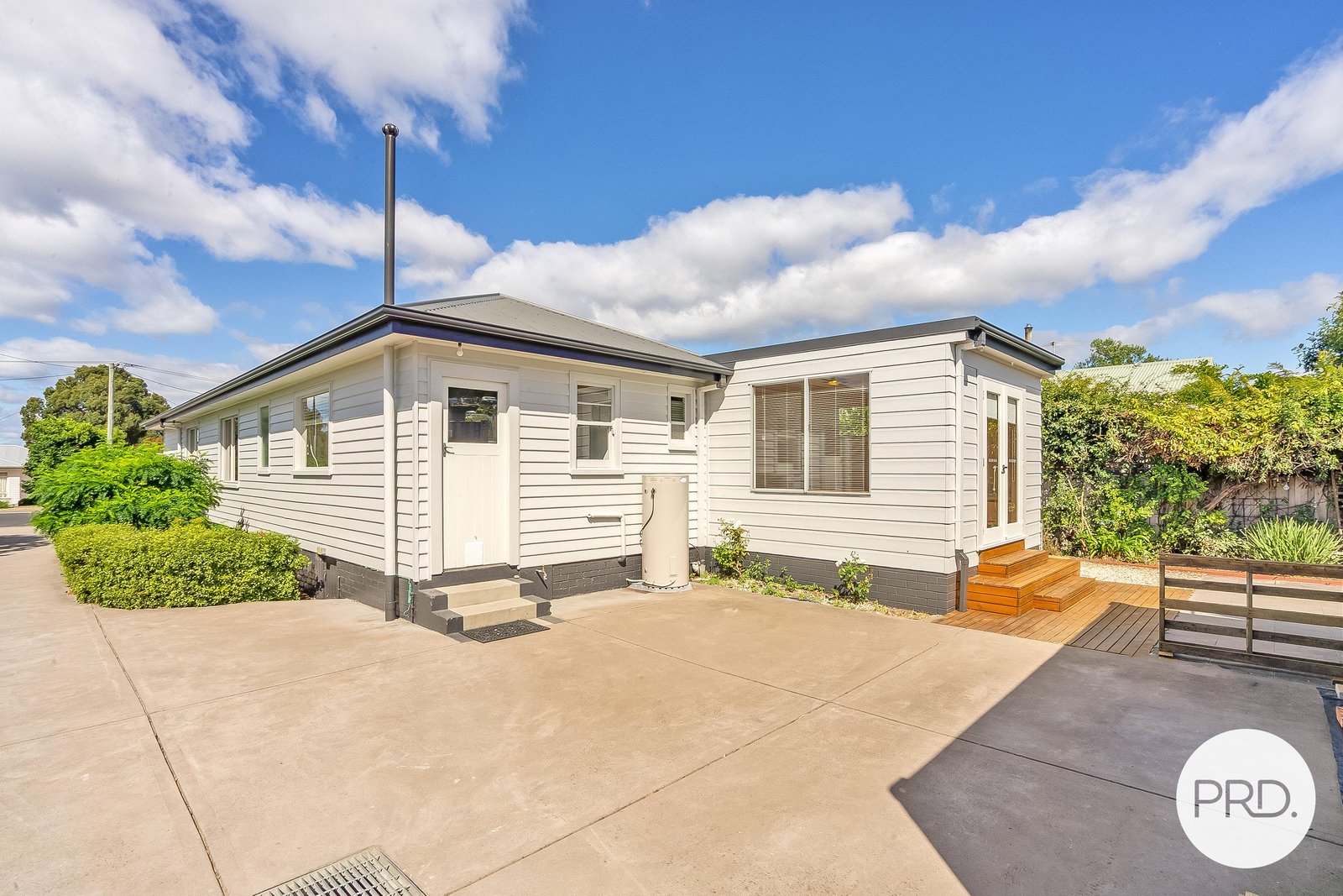 1/64 South Street BELLERIVE 2