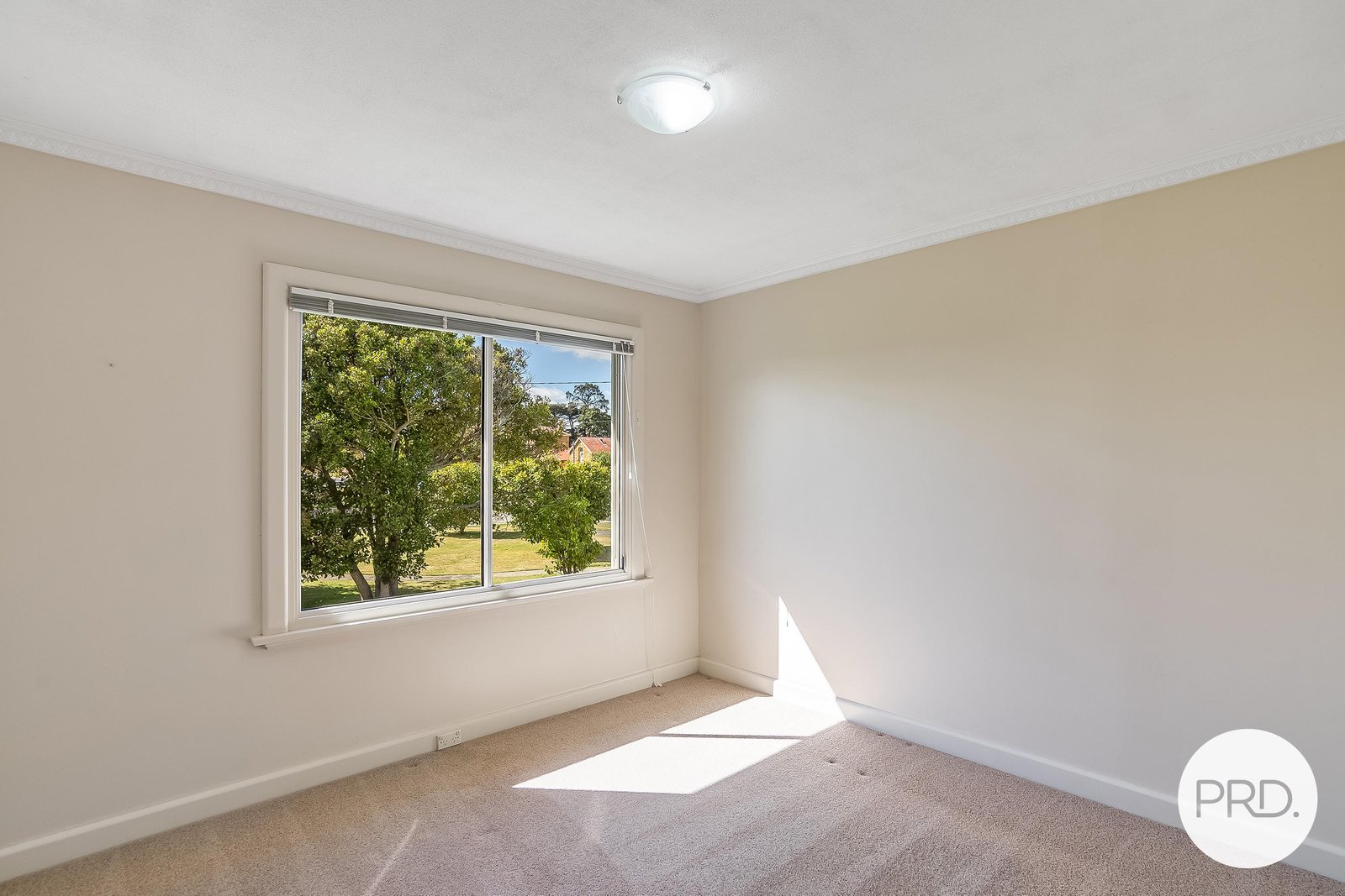 1/64 South Street BELLERIVE 8