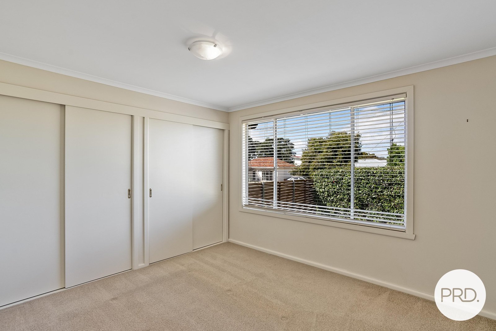 1/64 South Street BELLERIVE 9