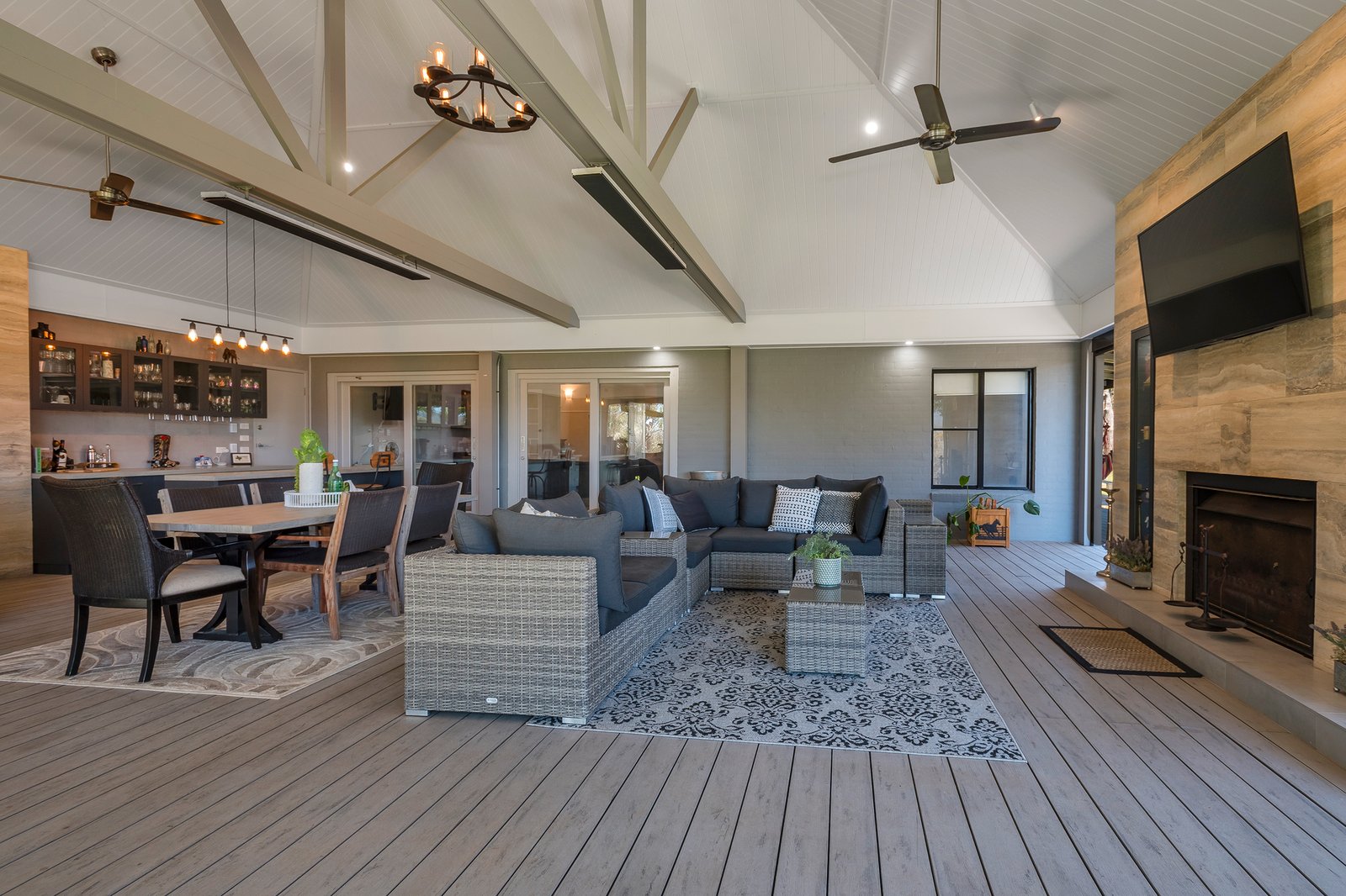 Real Estate and Property in 164 Whitebridge Road, Newham, VIC