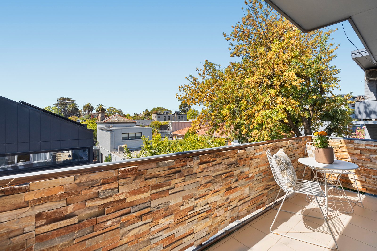 Gallery: 16/45 Williams Road