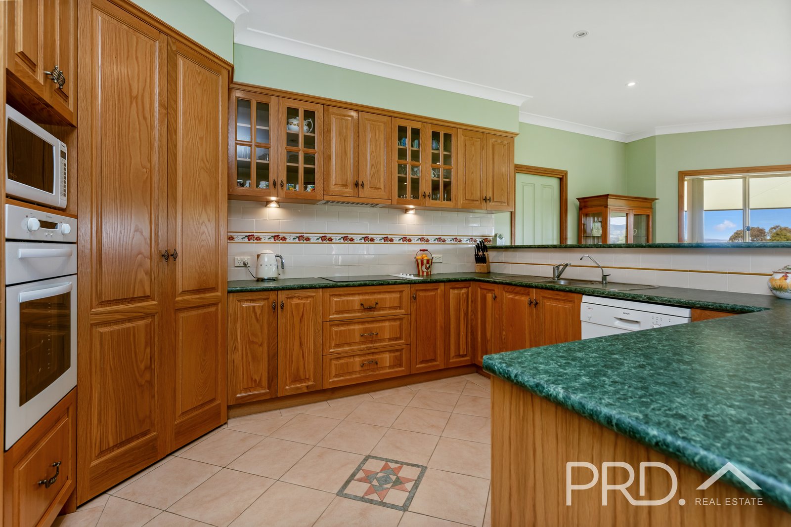 16/477 Wee Jasper Road TUMUT 8