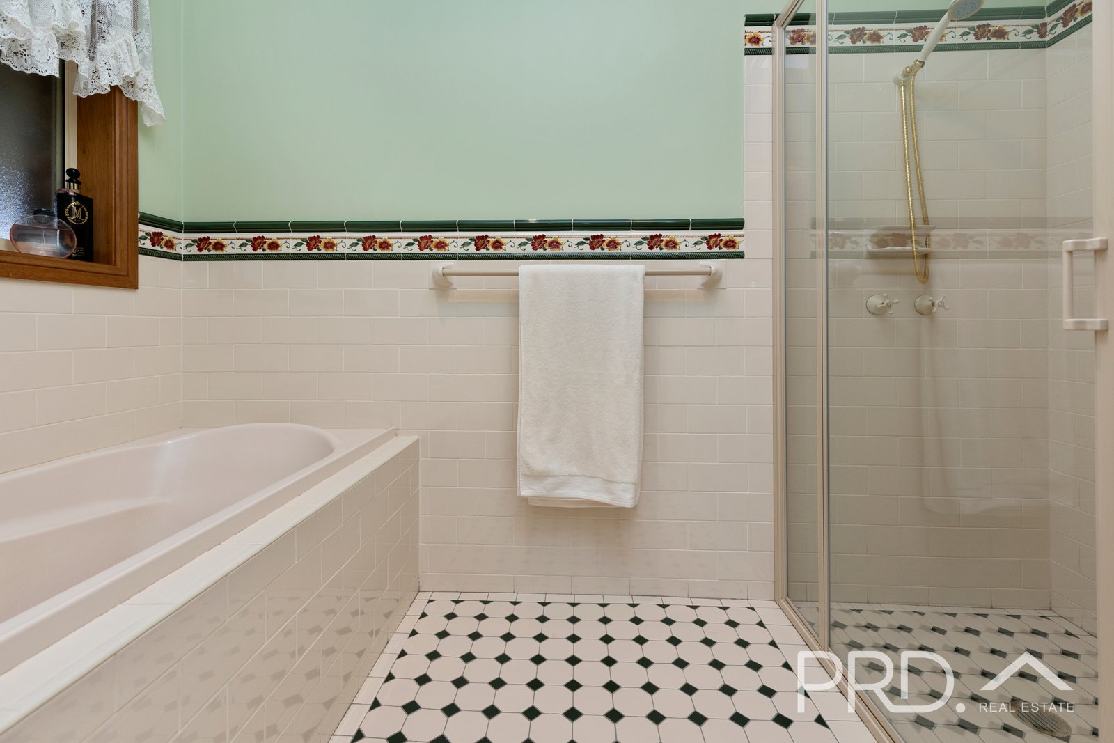 16/477 Wee Jasper Road TUMUT 18