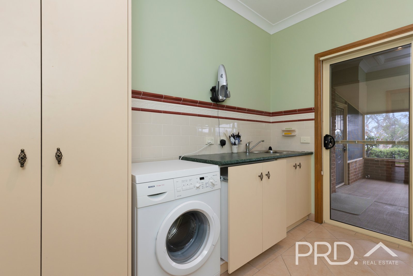 16/477 Wee Jasper Road TUMUT 20