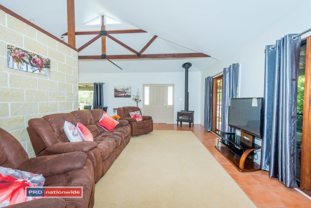 164a Salamander Way SALAMANDER BAY 4