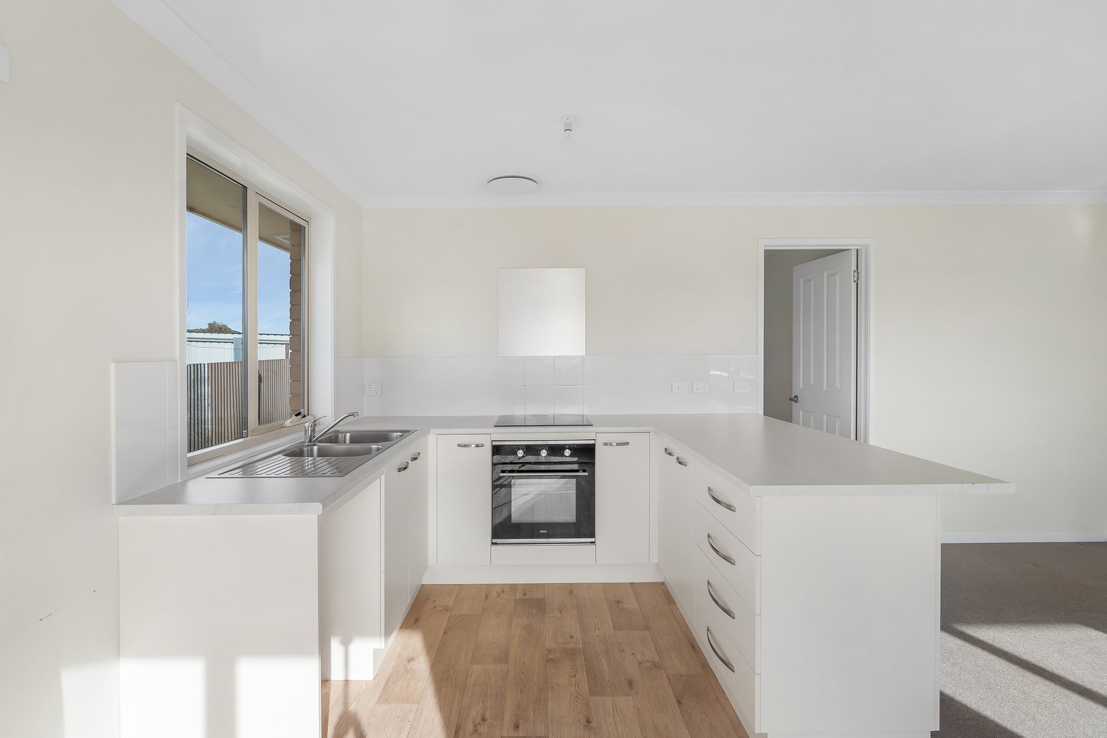 1/64a William Street BRIGHTON 4