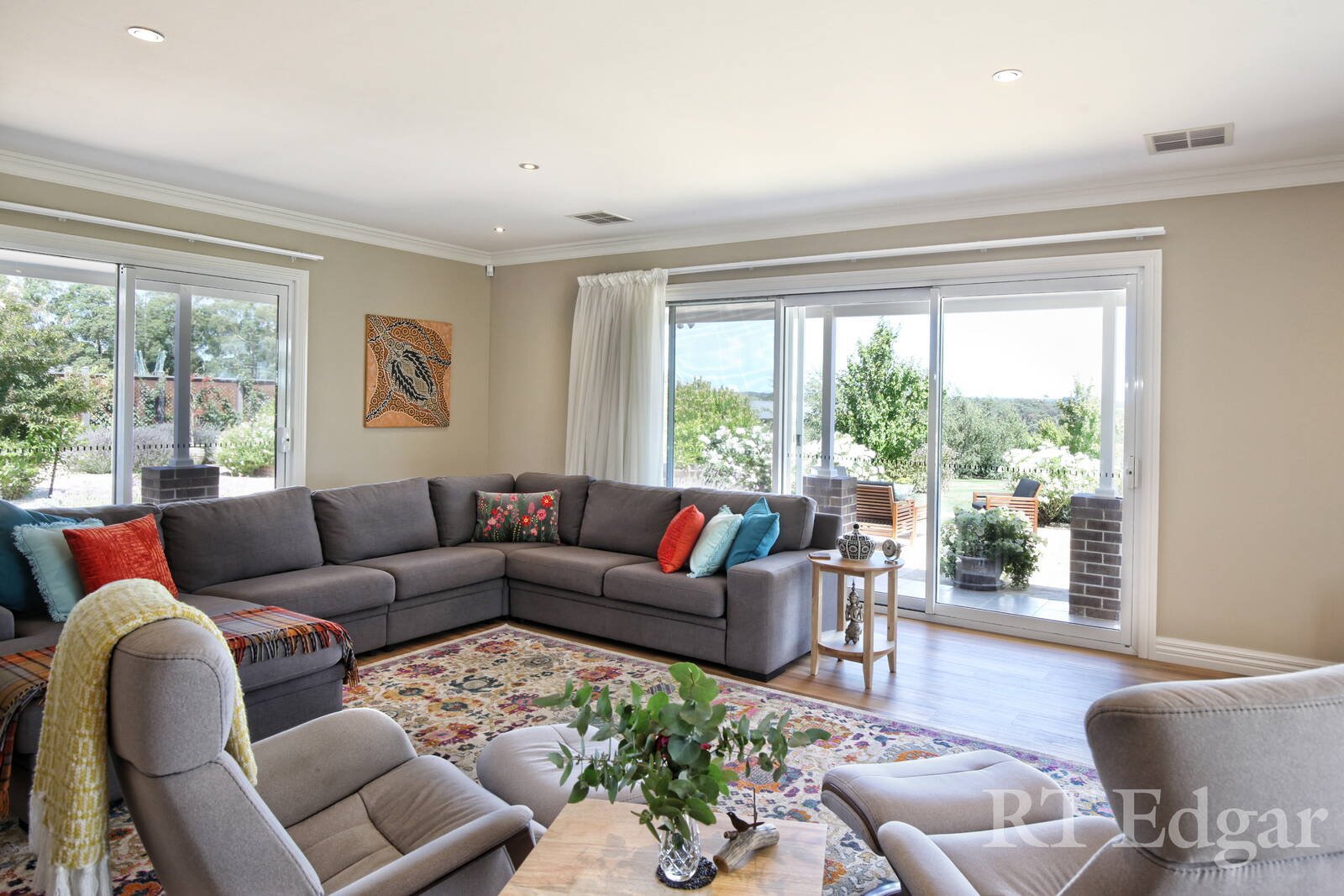 Real Estate and Property in 165 Avenue of Honour , Woodend, VIC