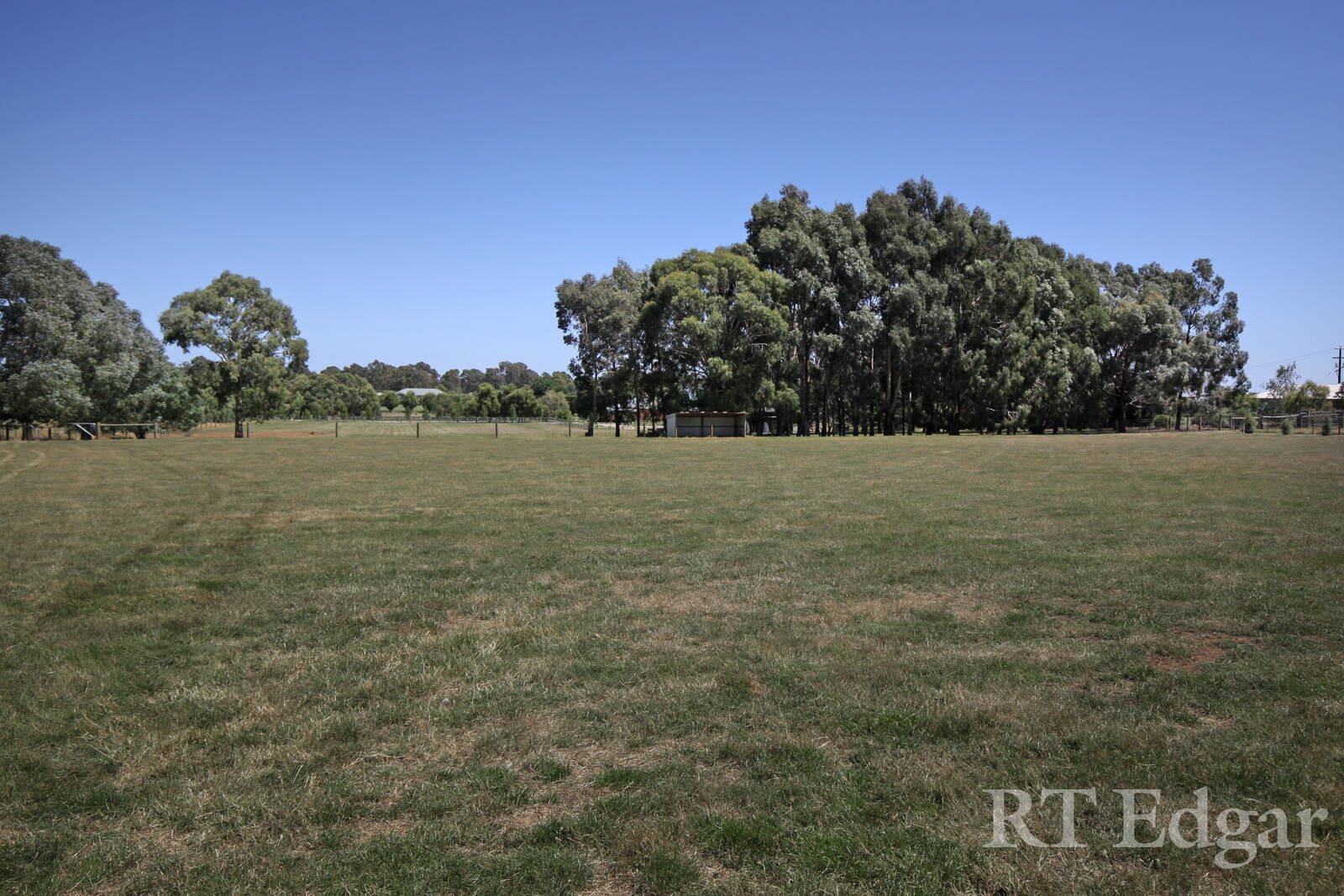 Real Estate and Property in 165 Avenue of Honour , Woodend, VIC