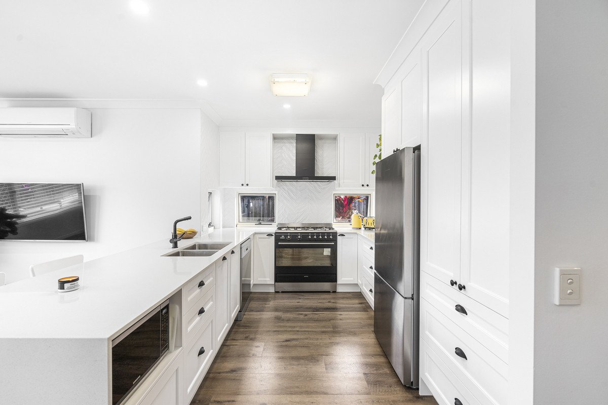 165 Dunlin Drive Burleigh Waters 3