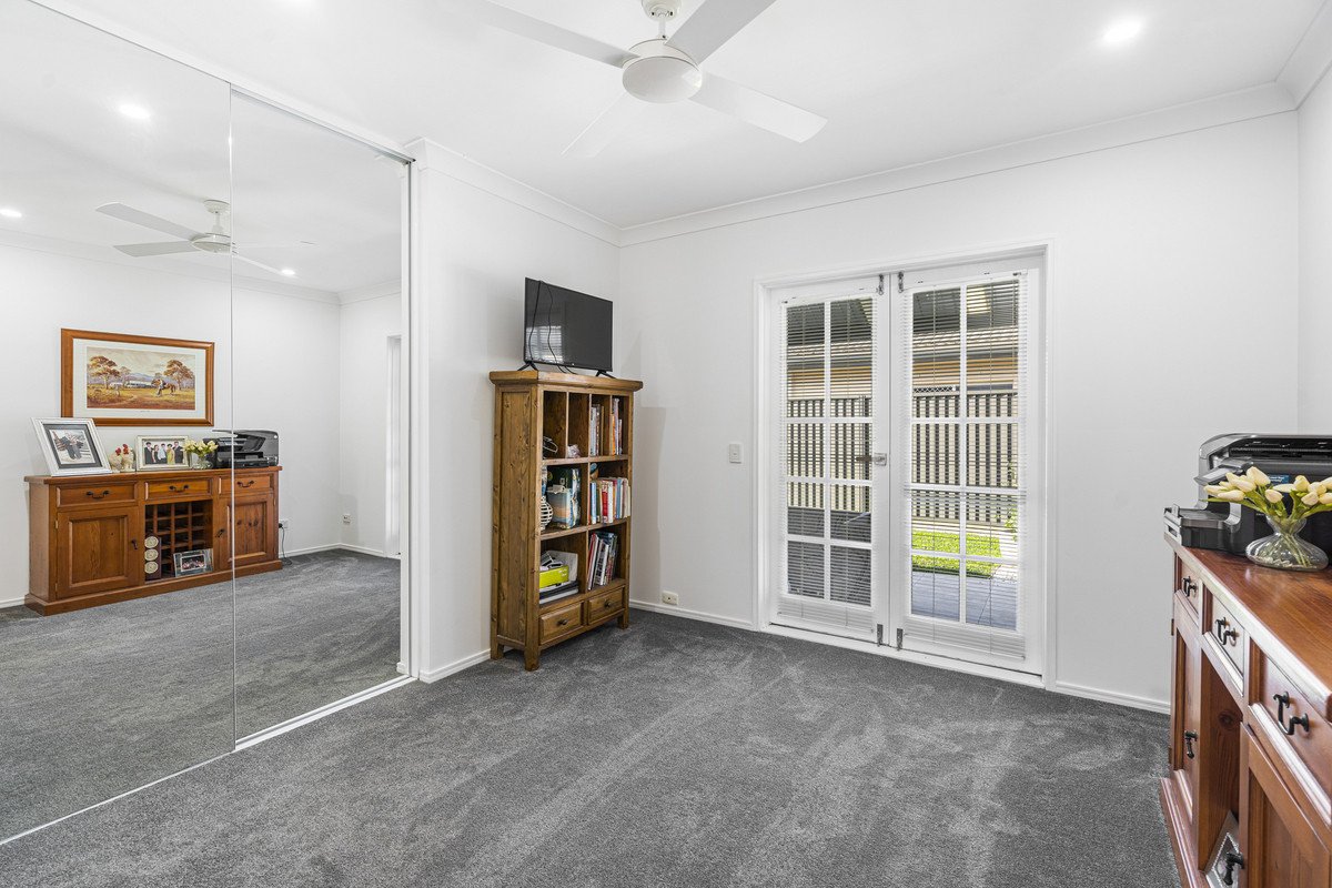 165 Dunlin Drive Burleigh Waters 15