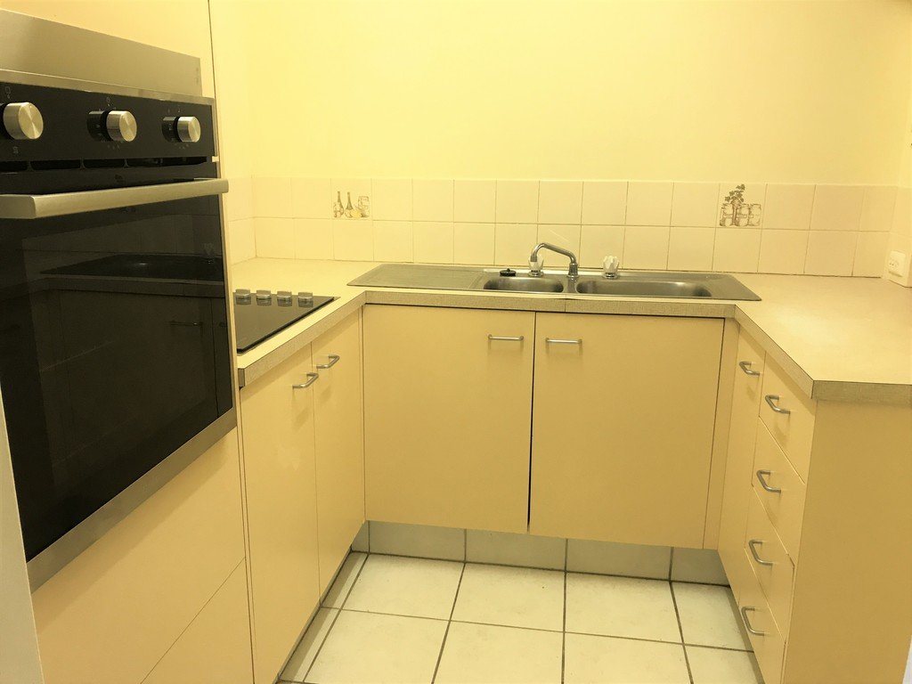 16/5 Galeen Drive BURLEIGH WATERS 4