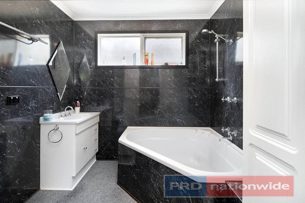 165 Grevillea Drive ENFIELD 9