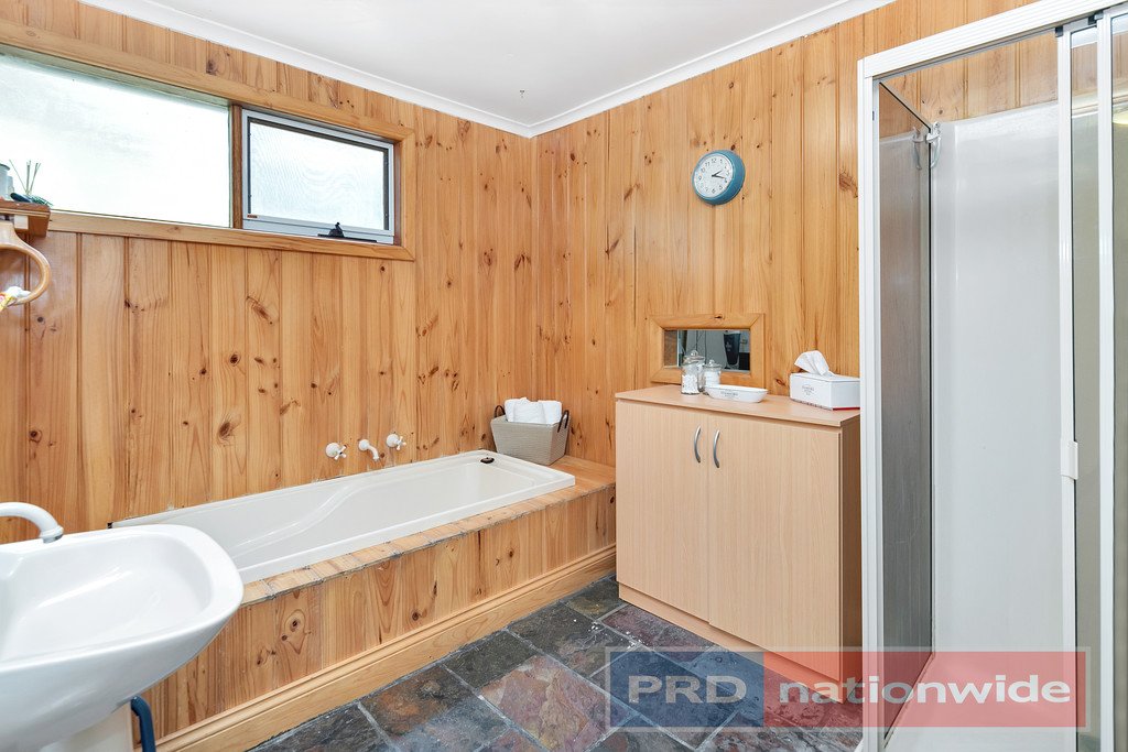 165 Grevillea Drive ENFIELD 11