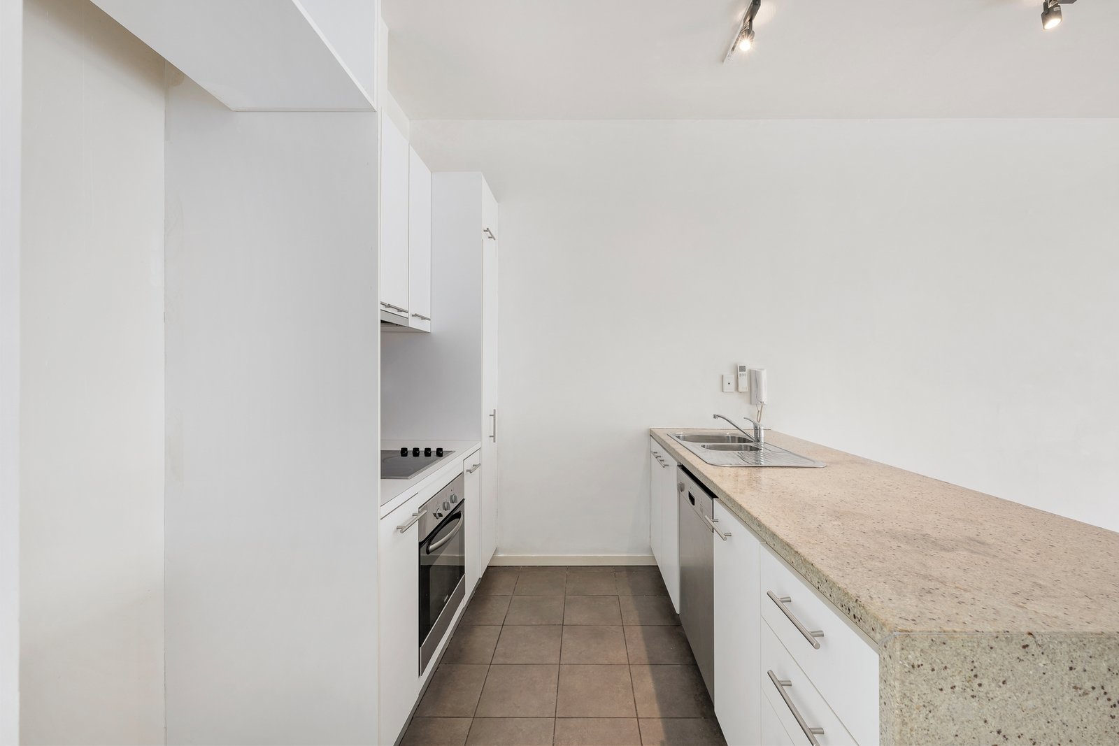 1/65 Hawthorn Road, Caulfield North, 3161