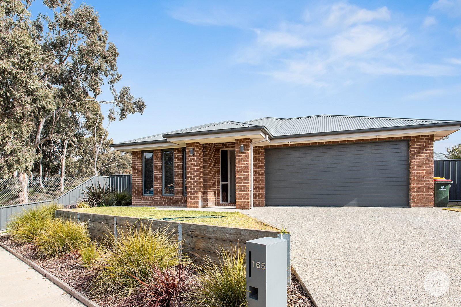 165 Jobs Gully Road EAGLEHAWK 1