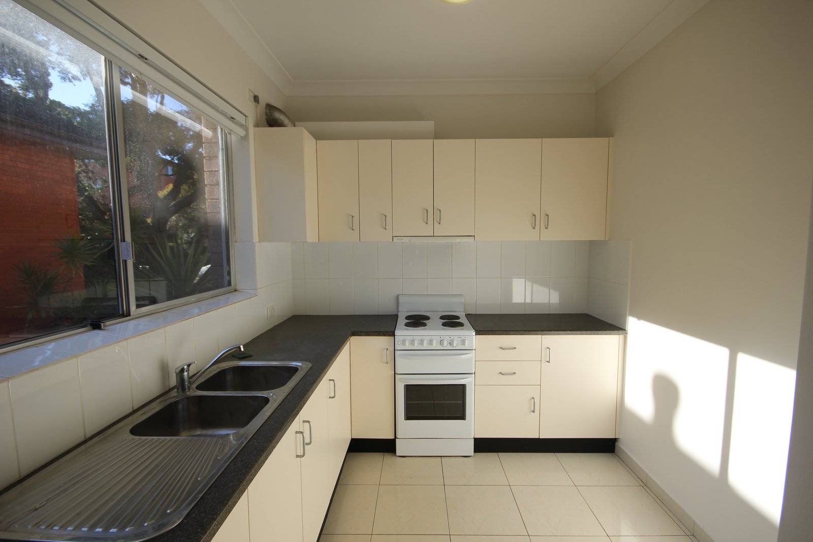 1/65 Noble Street ALLAWAH 2