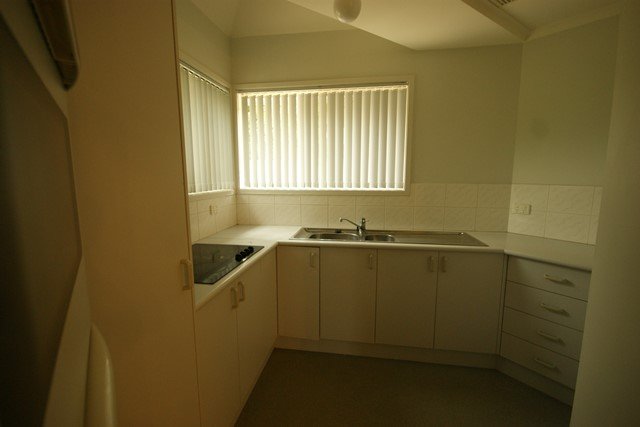 1/65 Park Beach Road COFFS HARBOUR 4