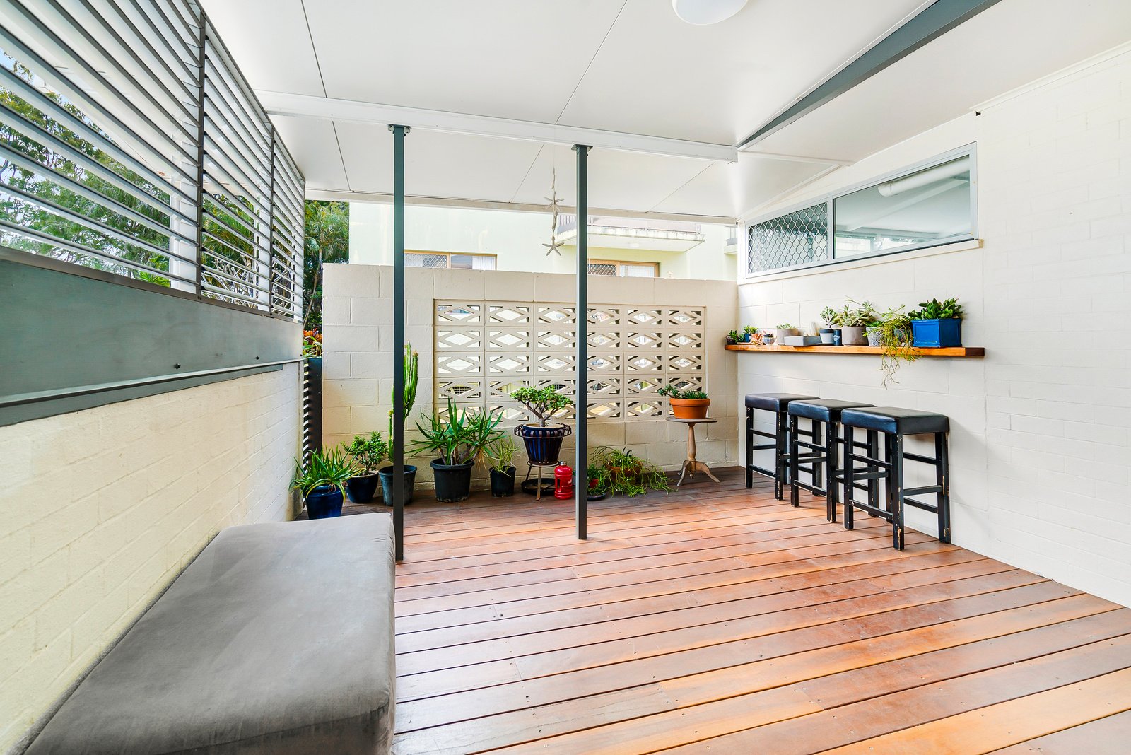 1/65 Stapylton Street COOLANGATTA 3