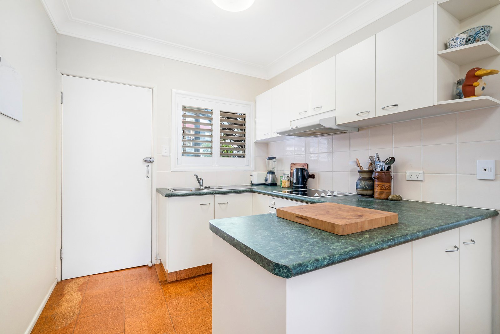 1/65 Stapylton Street COOLANGATTA 5