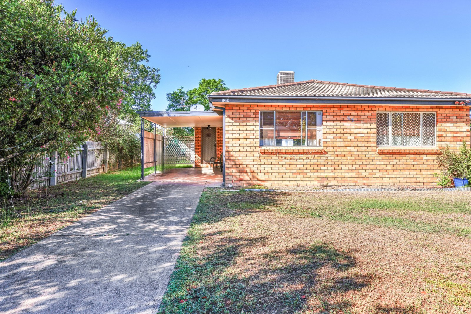 1/65 Susanne Street TAMWORTH 1