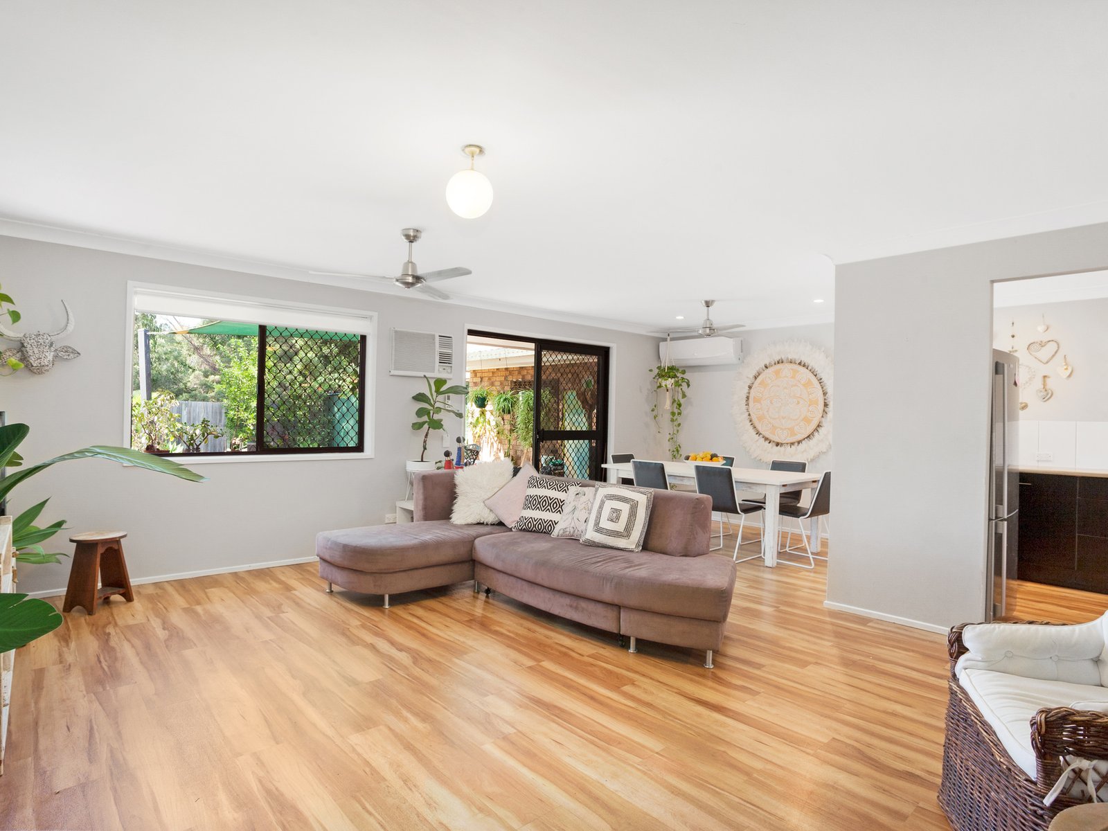 1/65 Treeview Drive BURLEIGH WATERS 3