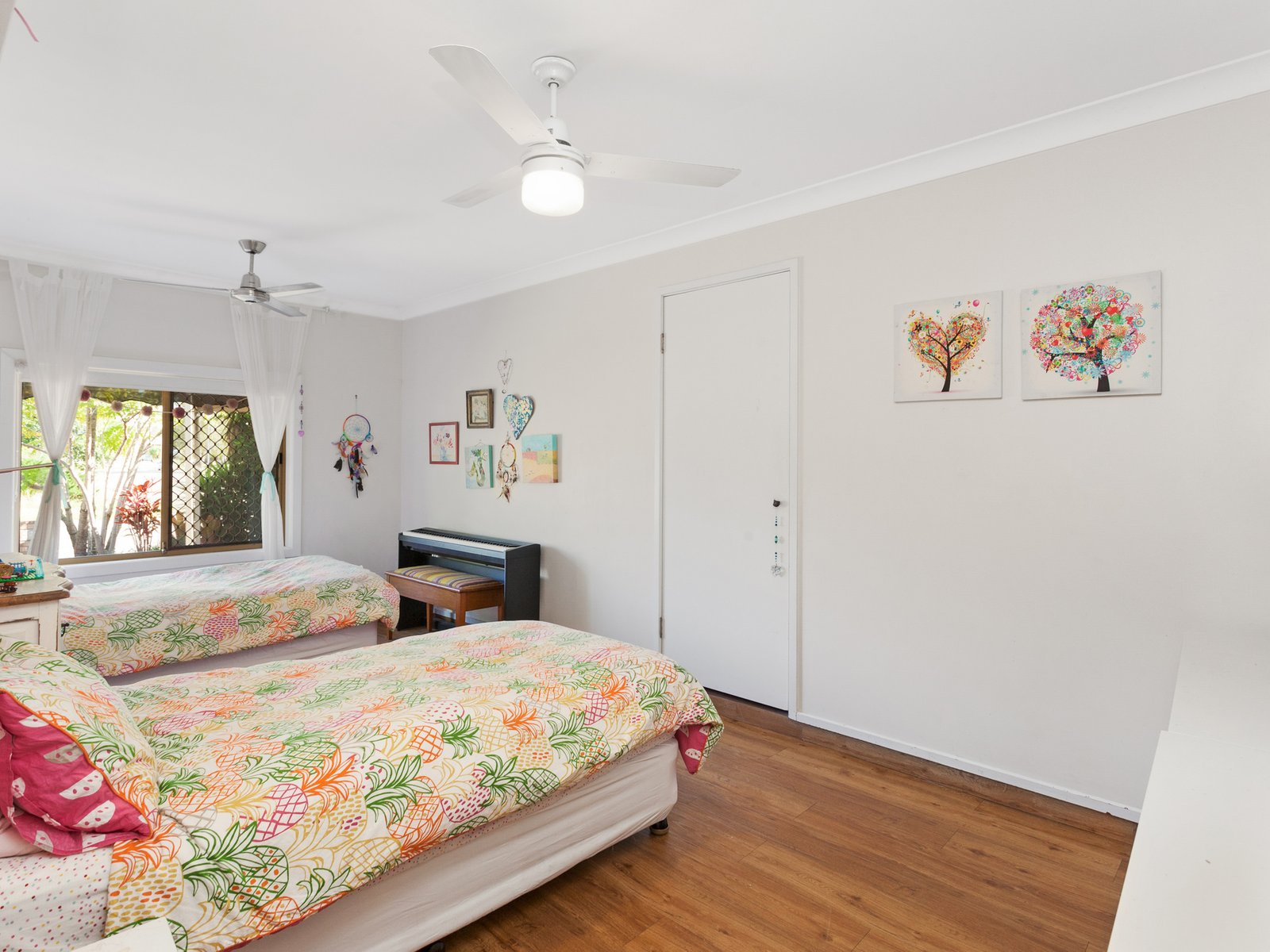 1/65 Treeview Drive BURLEIGH WATERS 6